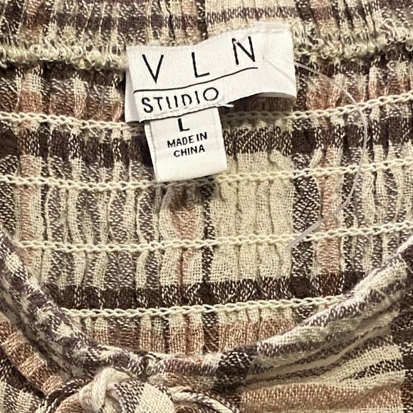 NWOT AVLN Studio by Stitch Fix, Beige Plaid Boho‎ Off Shoulder Blouse, Large - Picture 7 of 8
